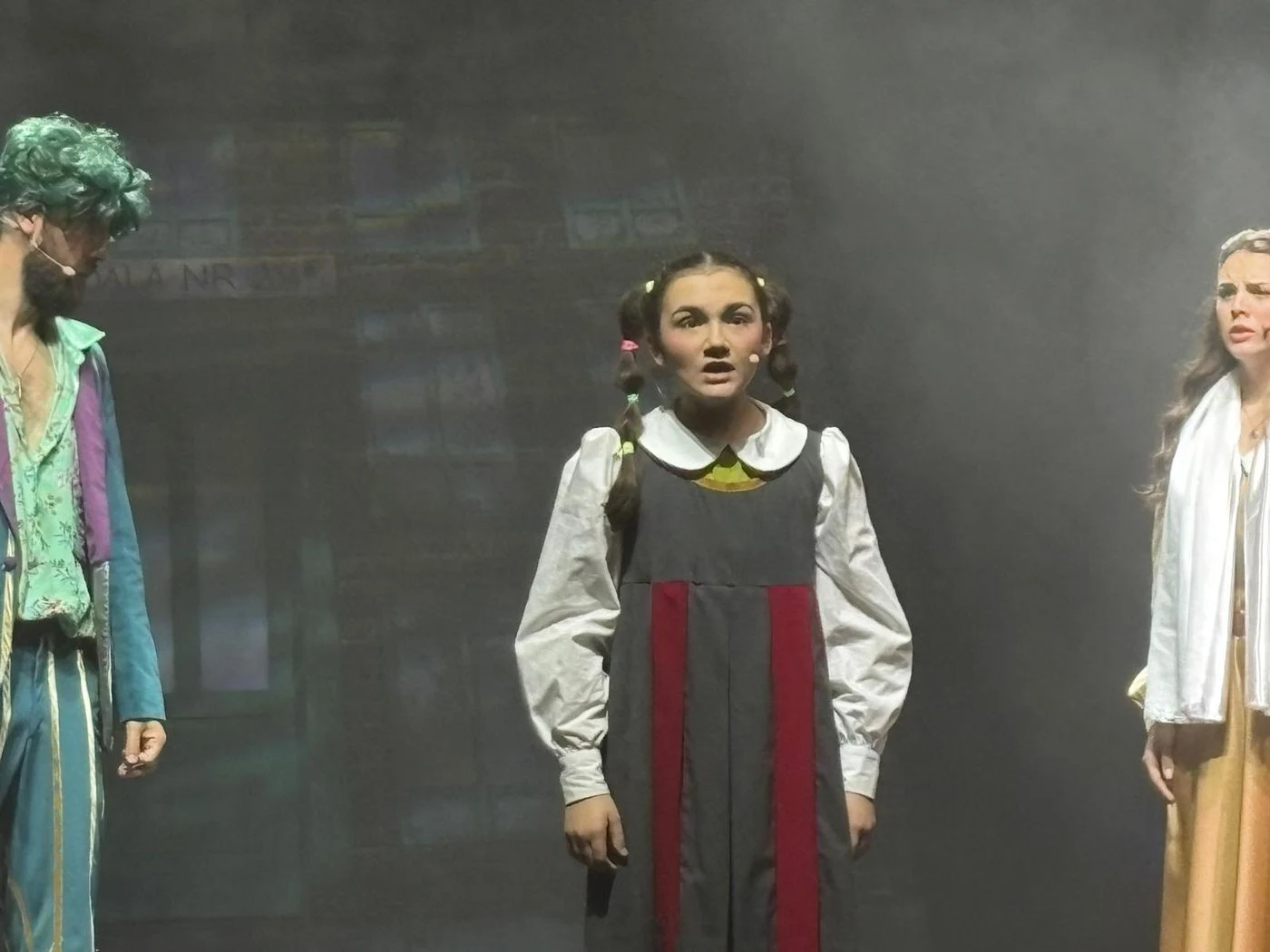 Scenă &icirc;n familie din Matilda The Musical, la Opera Comică pentru Copii